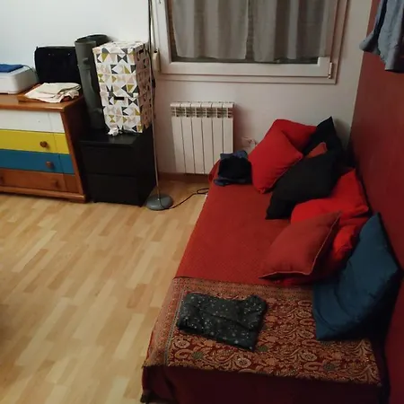Apartment Warm 3 That Can Accommodate Up To 3 People With Parking - Near The Centre Of Strasbourg.